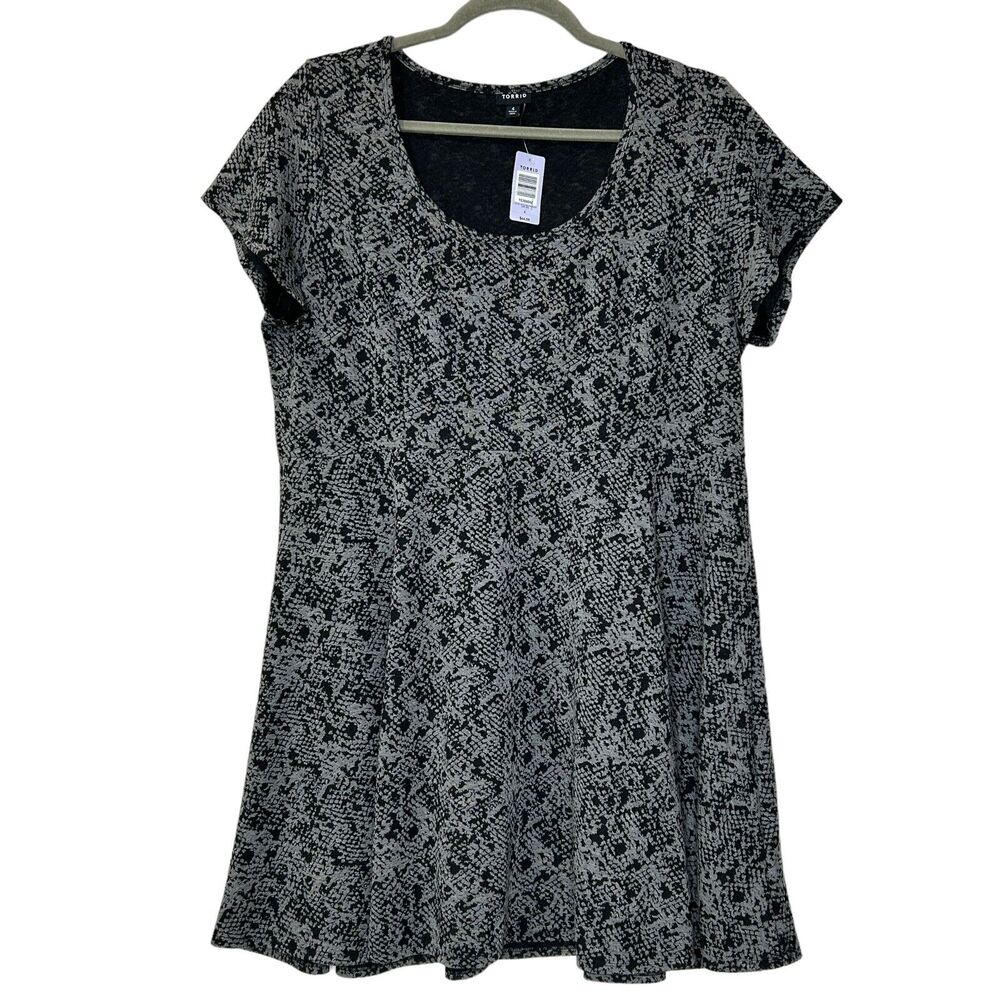 Torrid Double Knit Skater Dress Textured Snake Print Gray & Black Women's 4X NWT